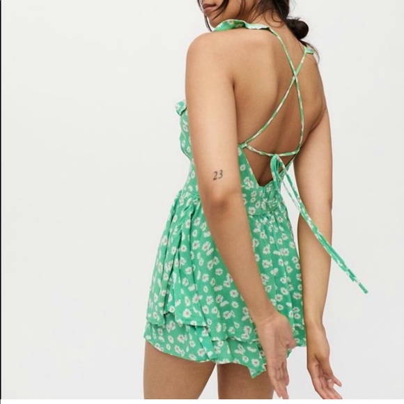 UO Emilia Ruffle Tie-Back Romper - Picture 2 of 3